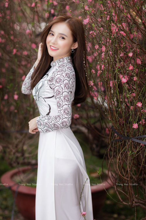 罗马尼亚队赛制分析：如何通过战术调整增强团队整体竞争力，罗马尼亚已组联赛