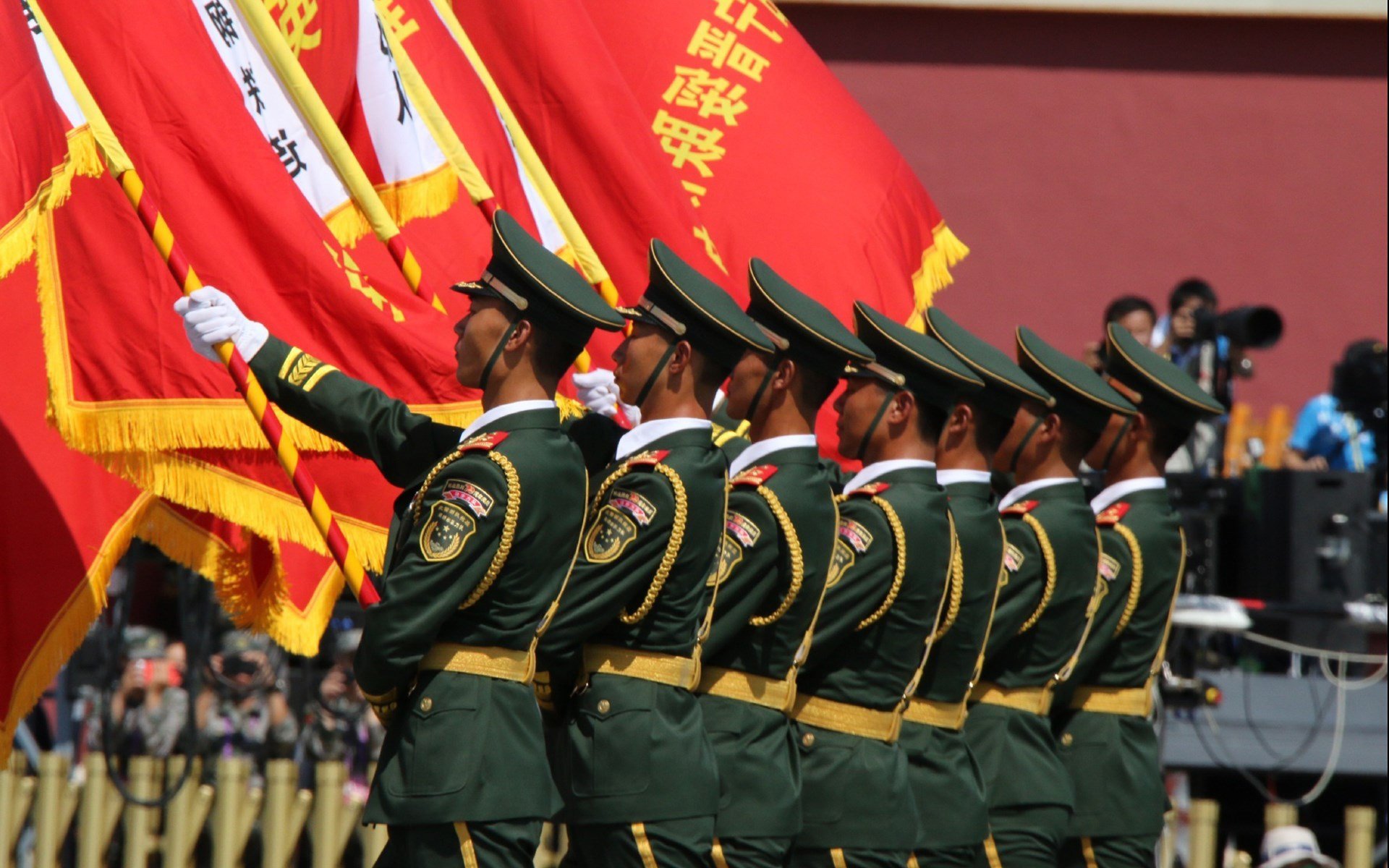 热火全队命中率大幅提升击退强敌,热火队位置